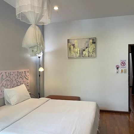 Nawaporn Place Phuket Exteriör bild