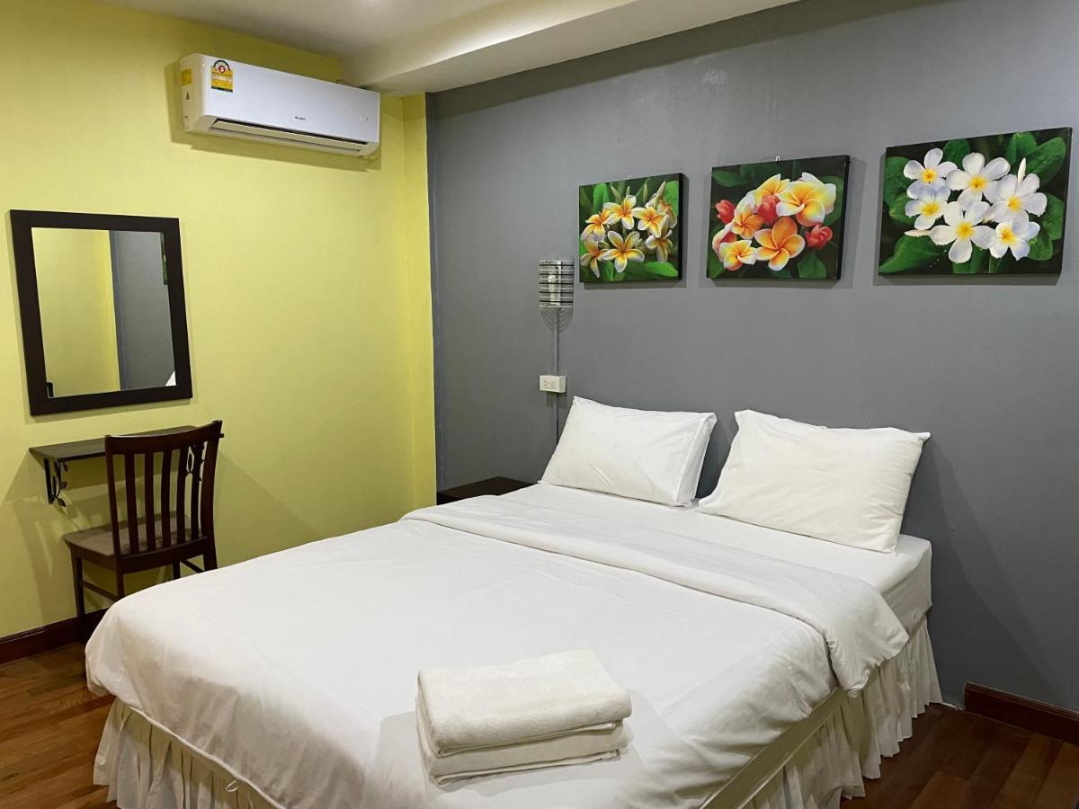 Nawaporn Place Phuket Exteriör bild