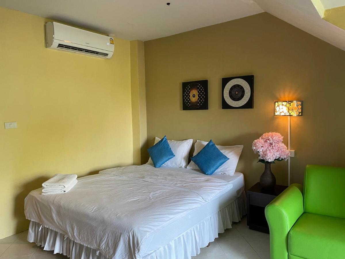Nawaporn Place Phuket Exteriör bild