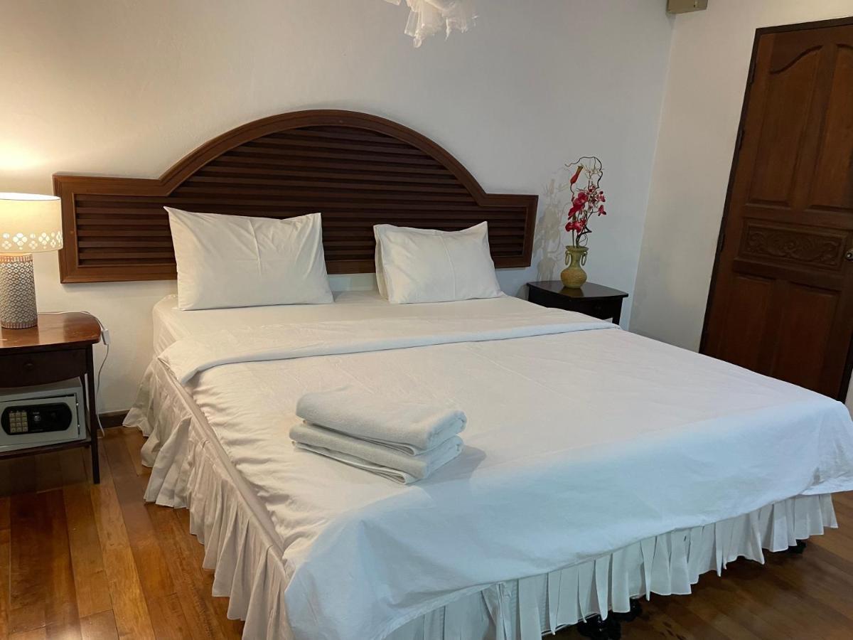 Nawaporn Place Phuket Exteriör bild