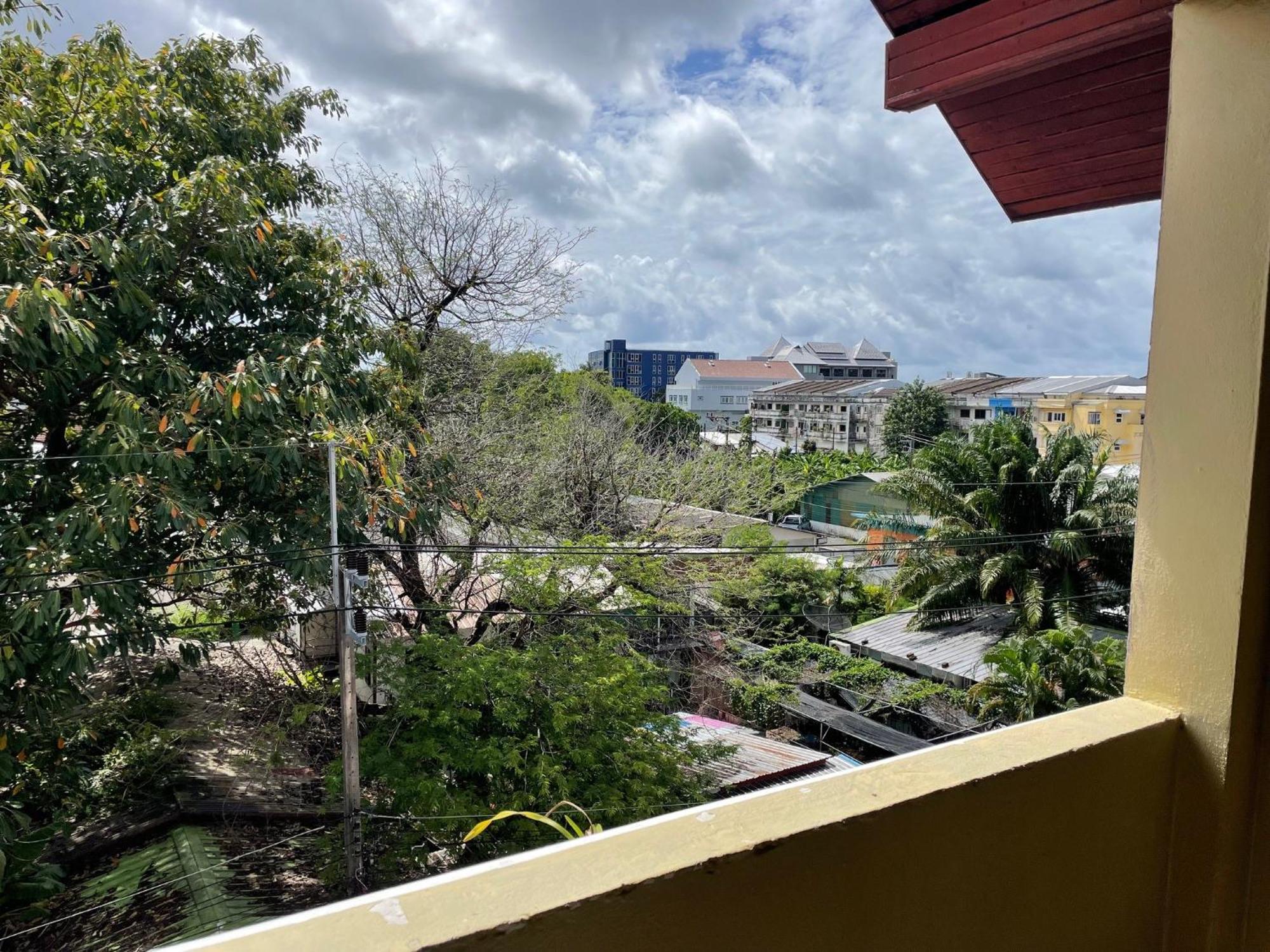 Nawaporn Place Phuket Exteriör bild