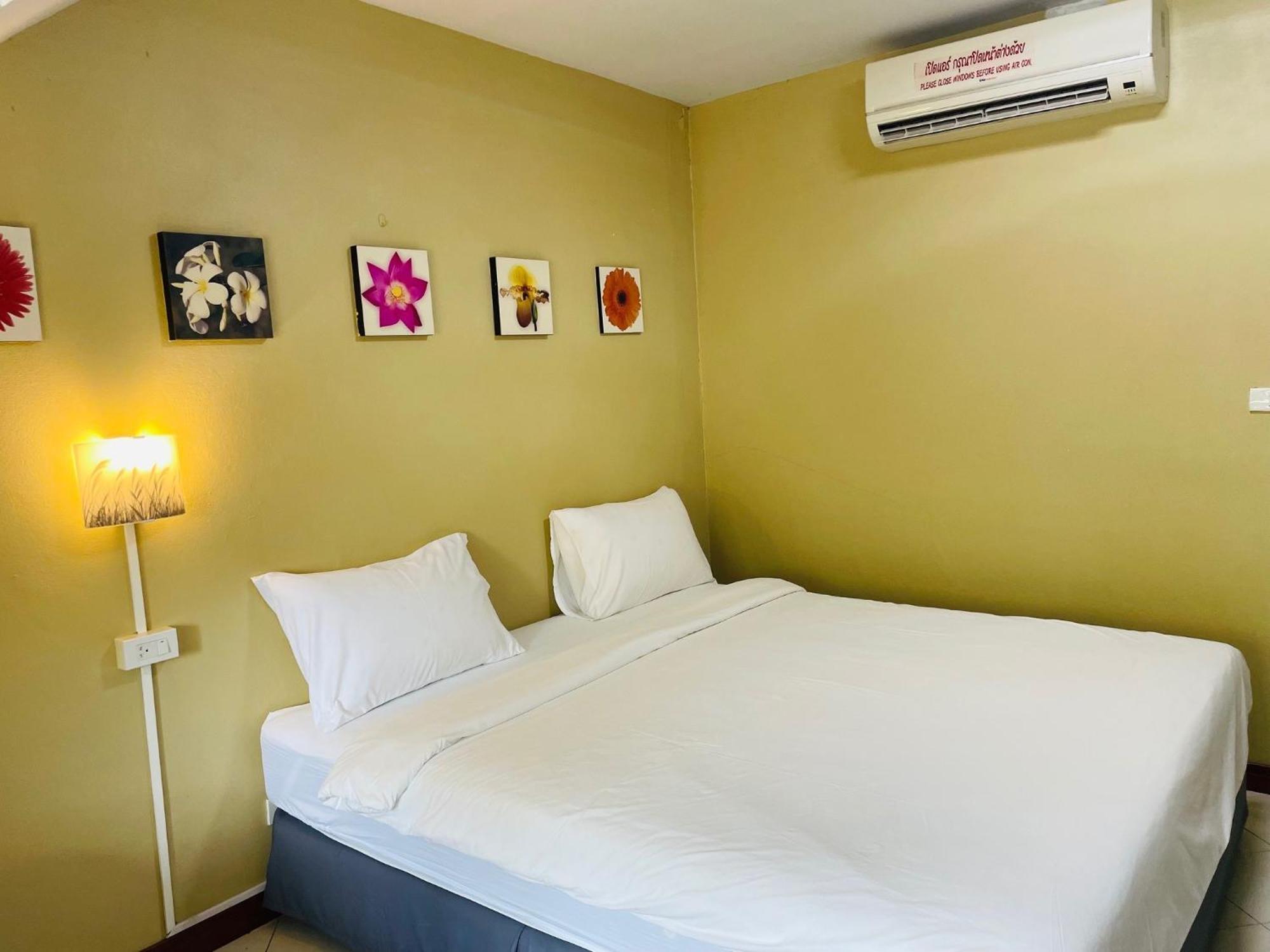 Nawaporn Place Phuket Exteriör bild