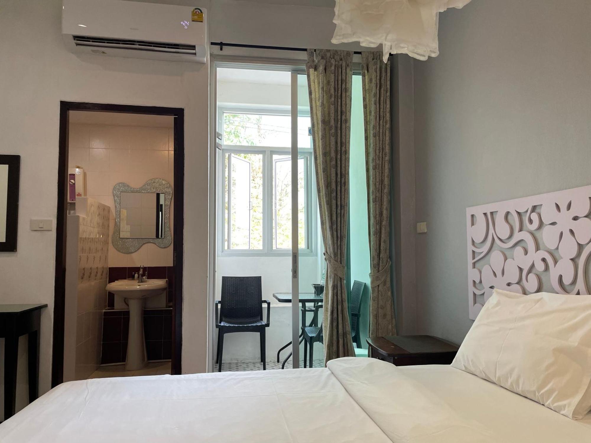 Nawaporn Place Phuket Exteriör bild