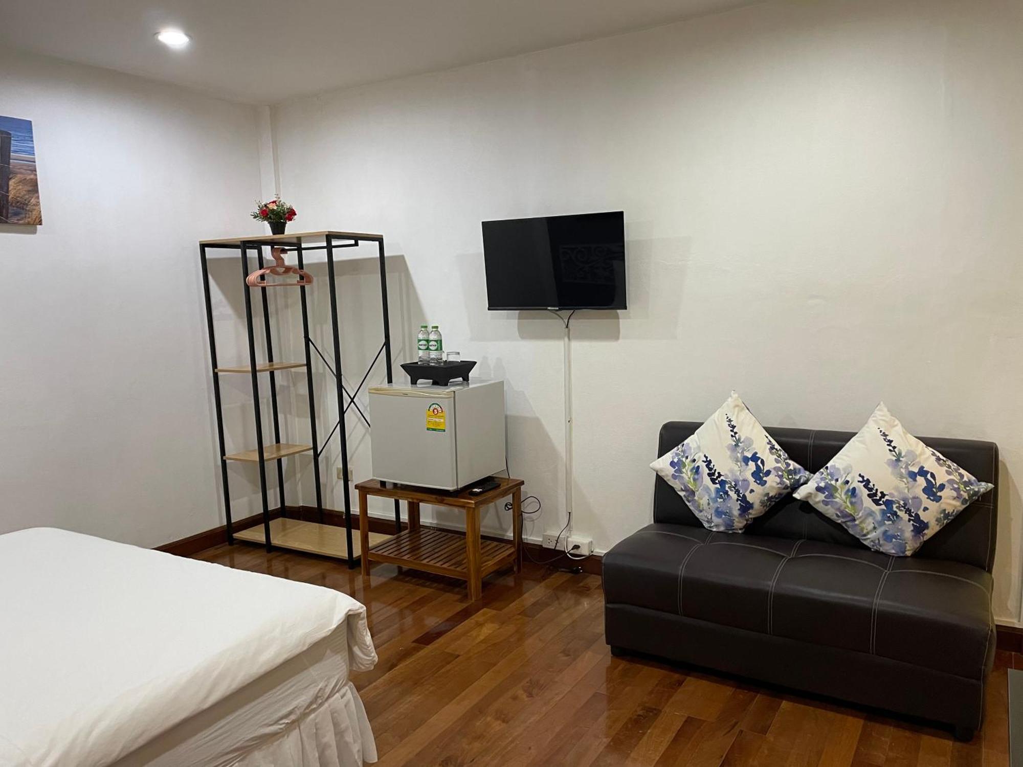 Nawaporn Place Phuket Exteriör bild