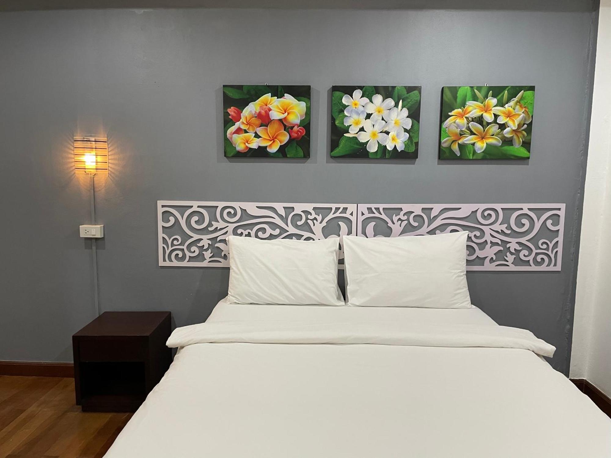 Nawaporn Place Phuket Exteriör bild