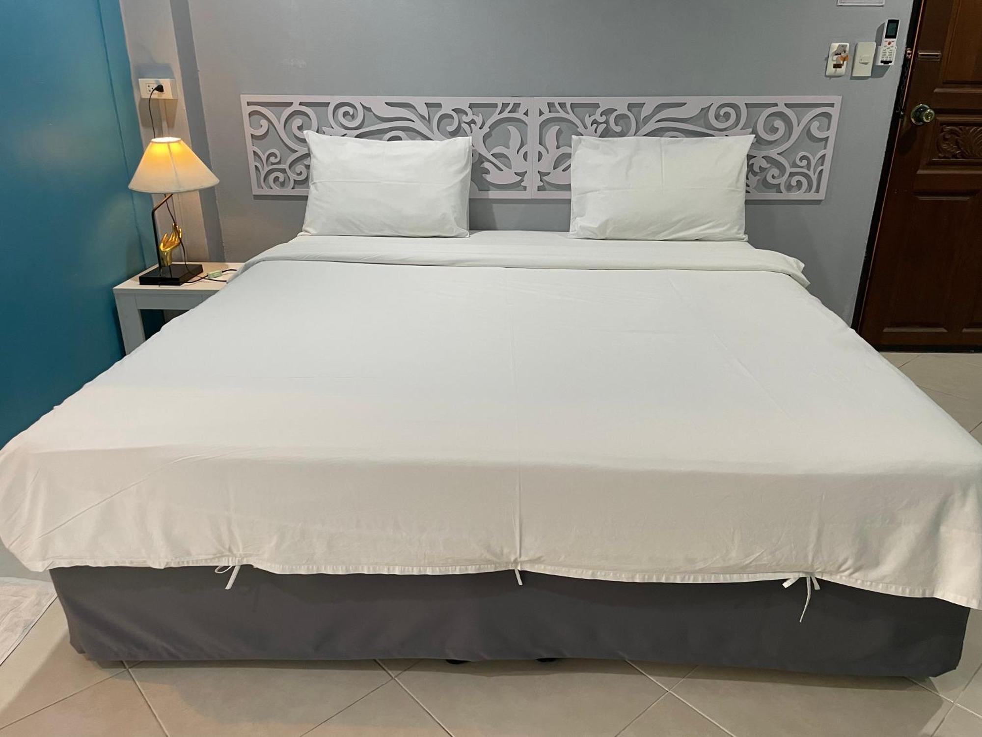 Nawaporn Place Phuket Exteriör bild